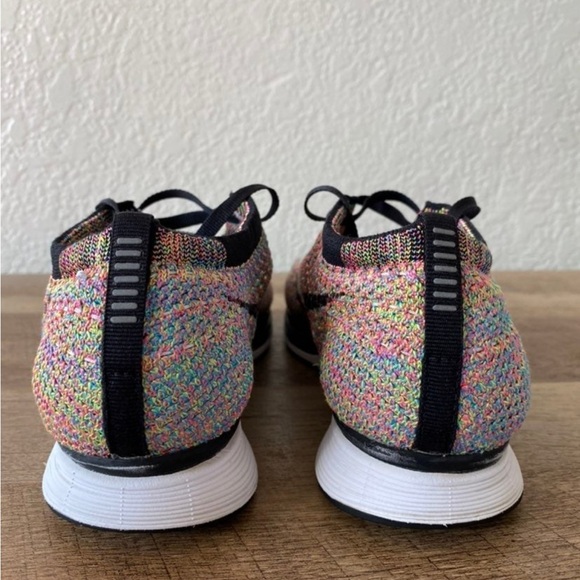 Nike Flyknit Racers - Picture 5 of 7